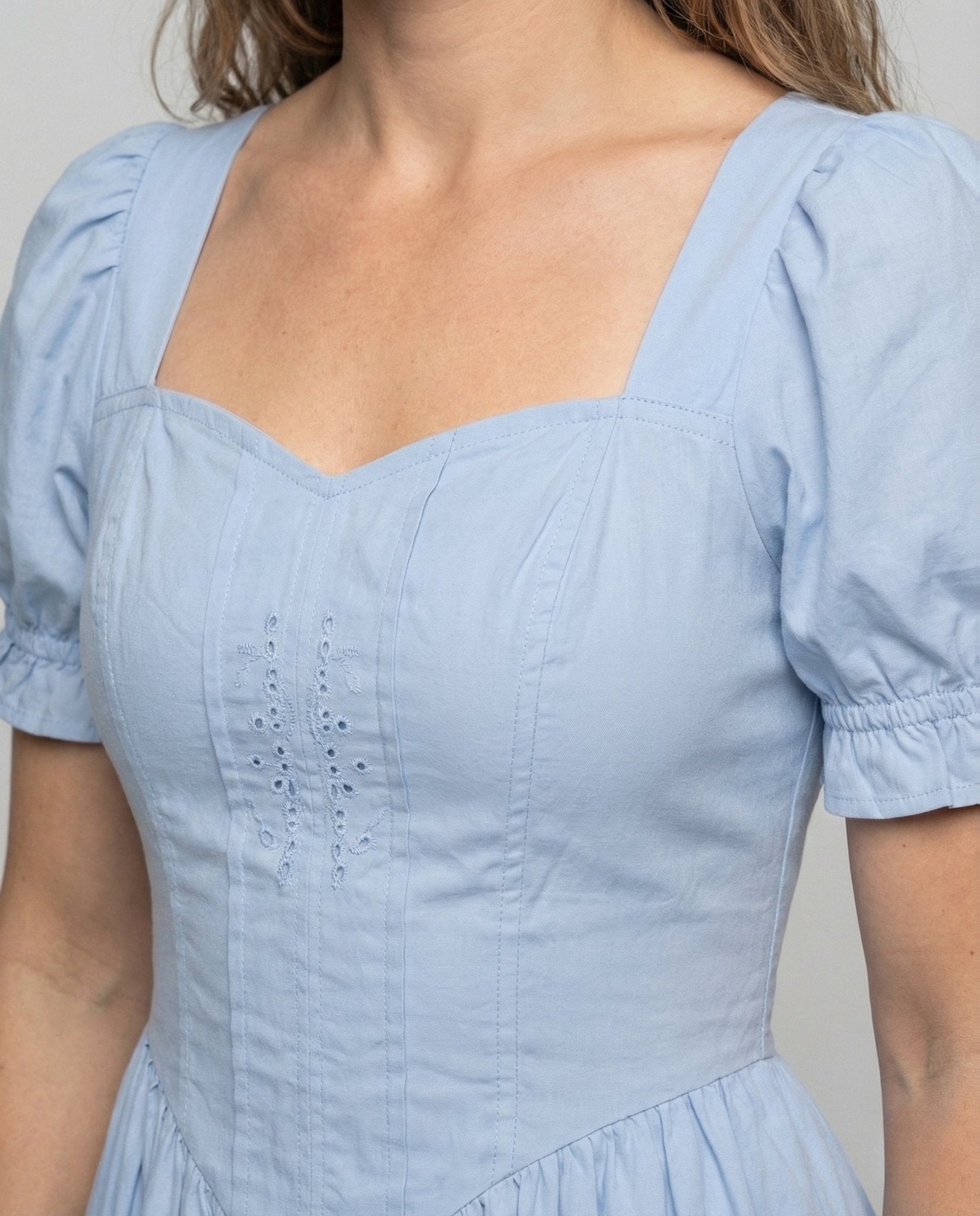 Ladies Maxi Dress with Corset and Puff Sleeves - Chichicherry