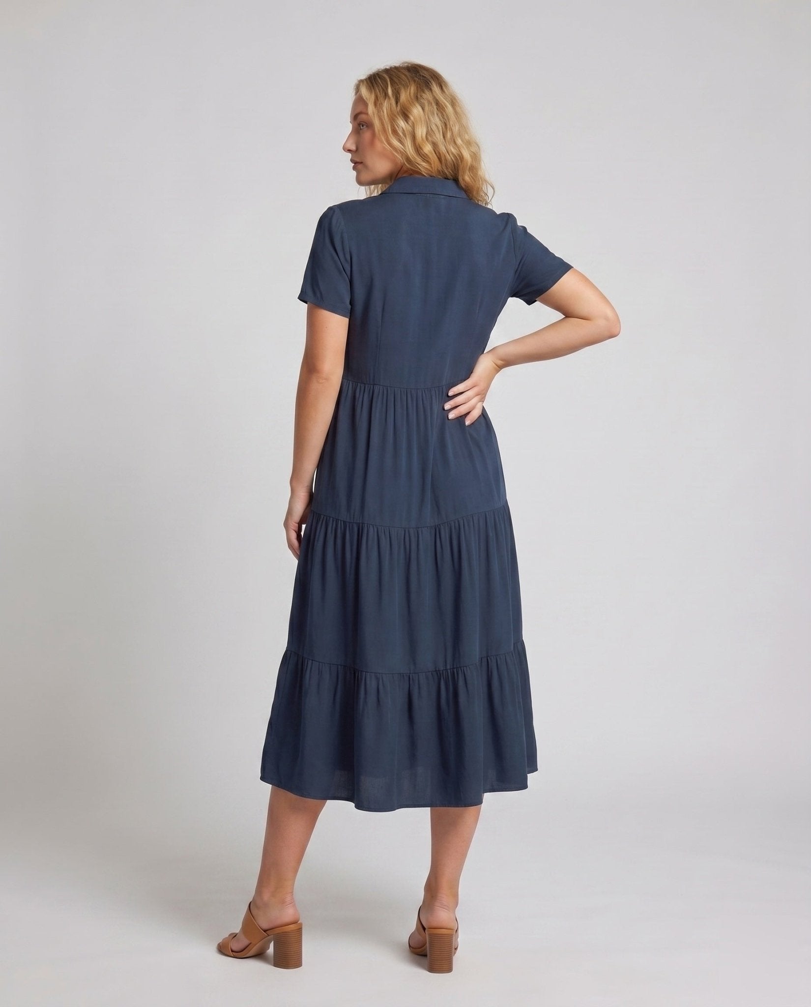 Ladies maxi dress with elegant button details and casual silhouette - Chichicherry