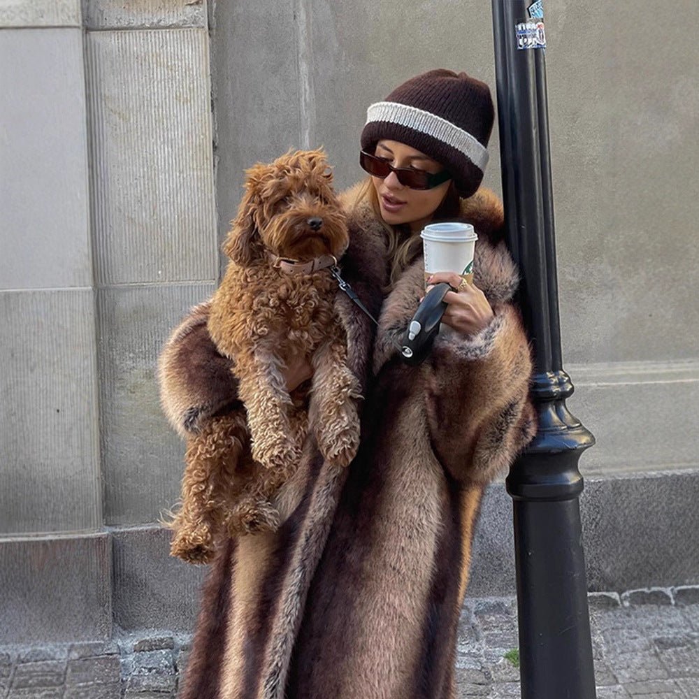 Ladies Maxilength Oversize Faux Fur Coat with Vintage Cut and Wide Lapel Collar Chichicherry - Chichicherry