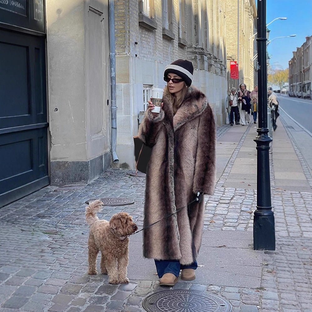 Ladies Maxilength Oversize Faux Fur Coat with Vintage Cut and Wide Lapel Collar Chichicherry - Chichicherry