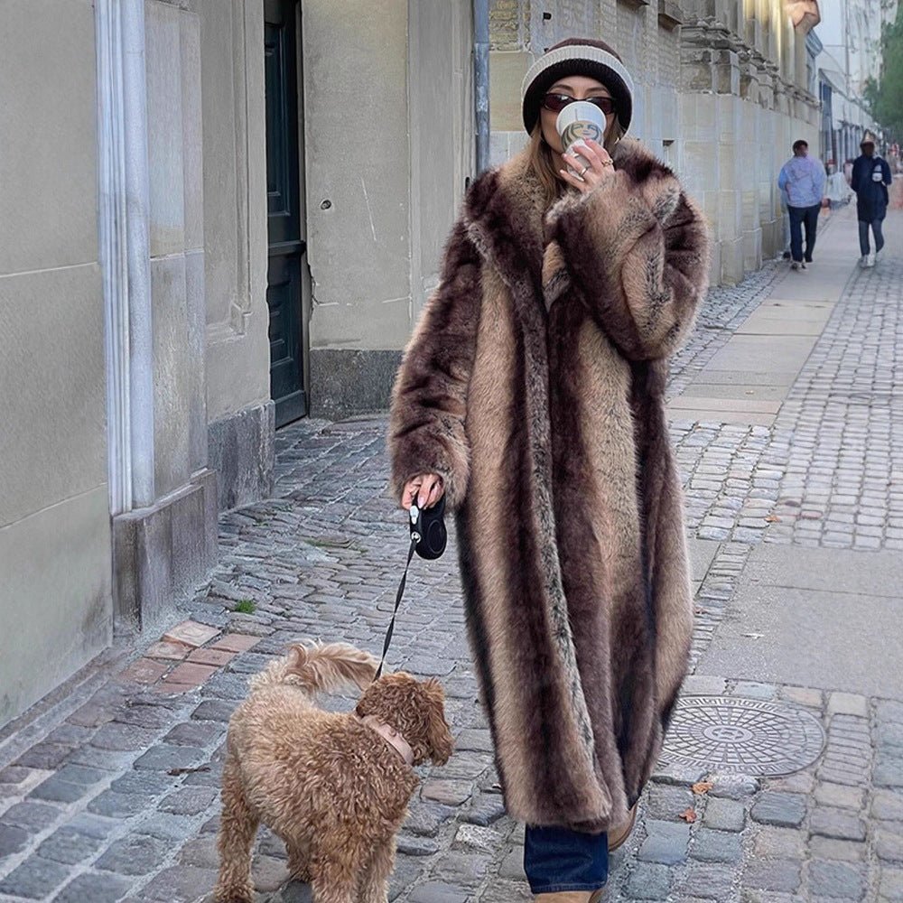 Ladies Maxilength Oversize Faux Fur Coat with Vintage Cut and Wide Lapel Collar Chichicherry - Chichicherry