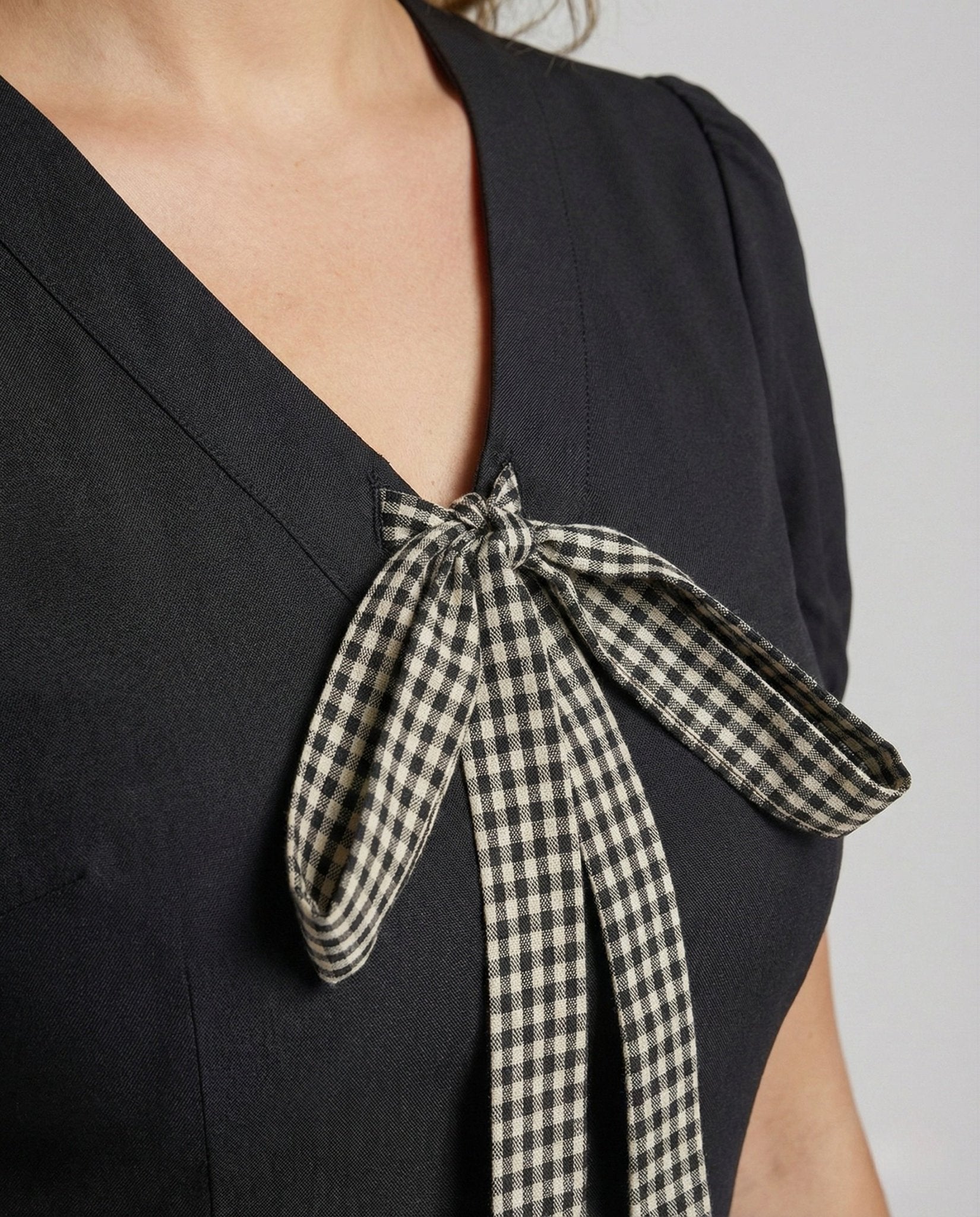Ladies midi dress with Vichy bow - Chichicherry