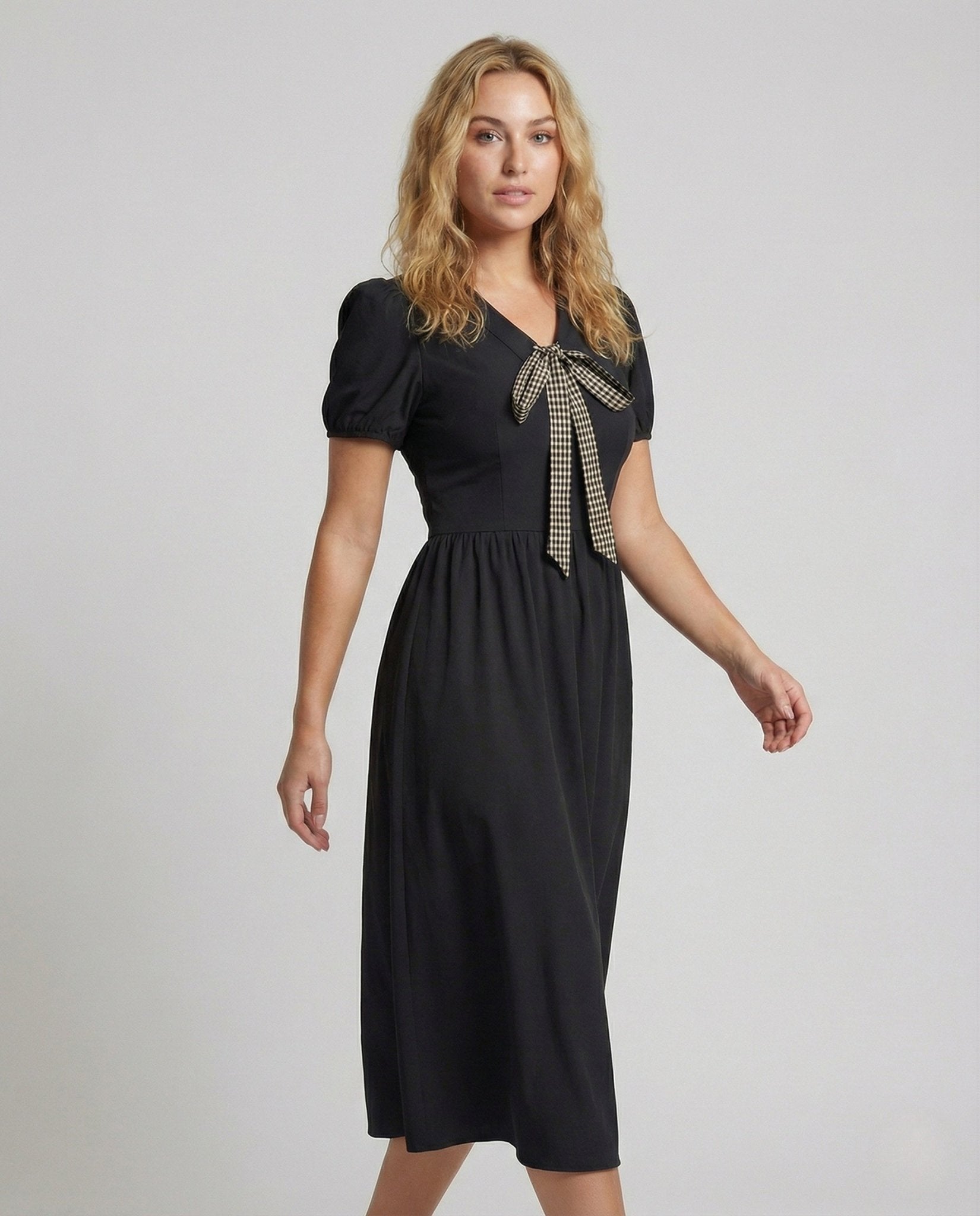 Ladies midi dress with Vichy bow - Chichicherry