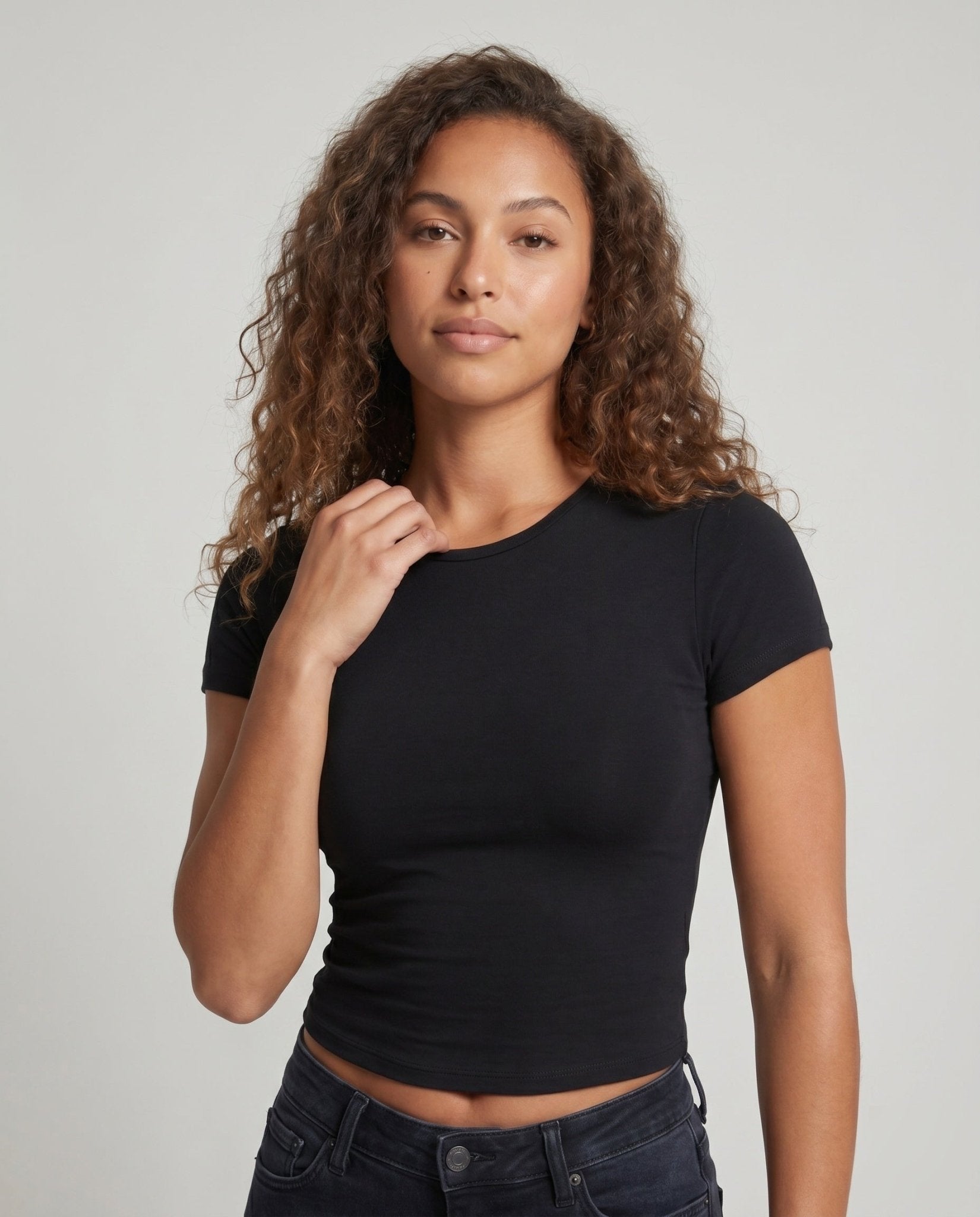 Ladies playful short-sleeve top with open back design - Chichicherry