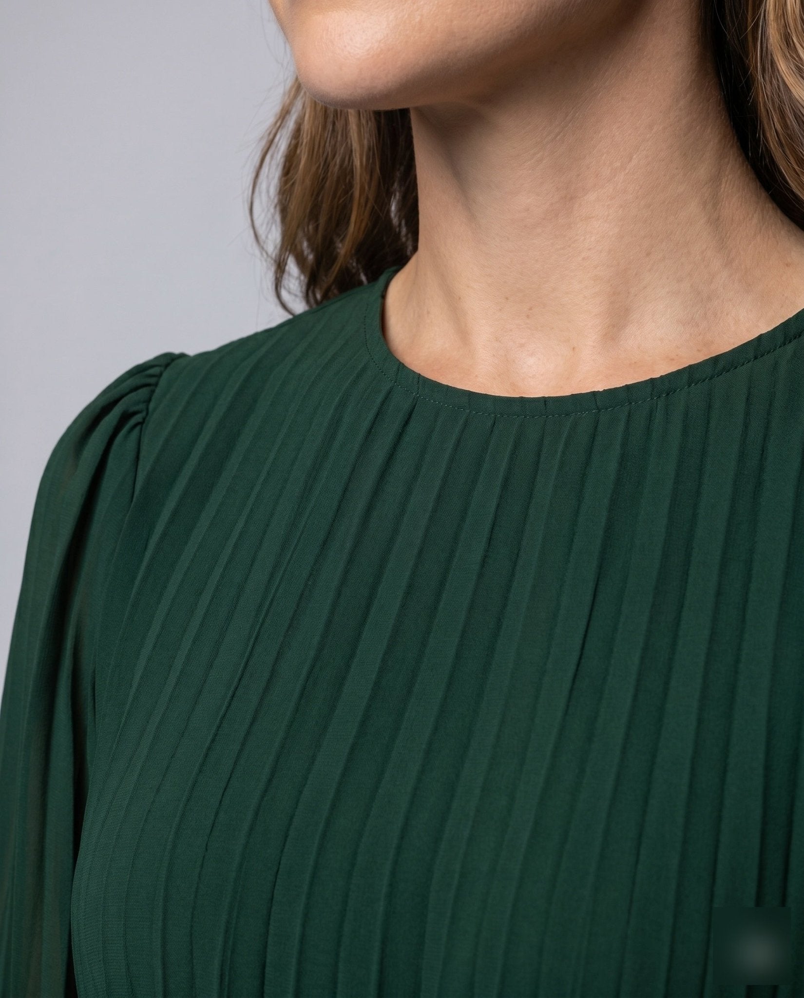 Ladies Pleated Maxi Dress with Elegant Waist Belt and Puff Sleeves - Chichicherry