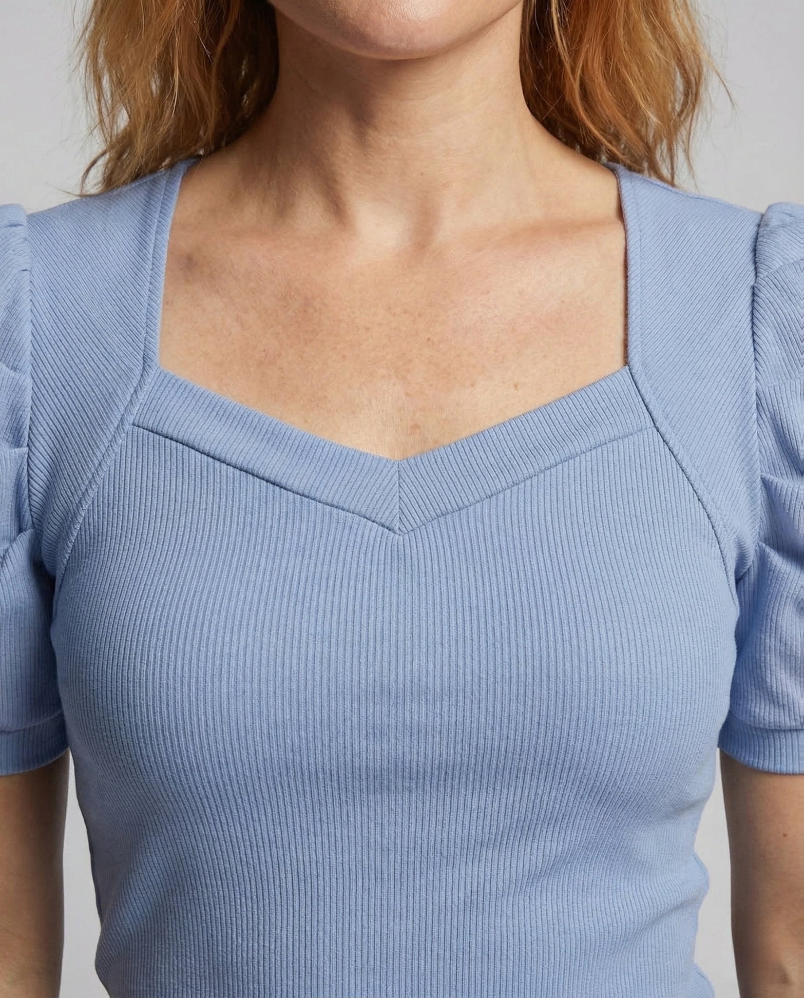Ladies Ribbed Top Heart Neckline - Chichicherry