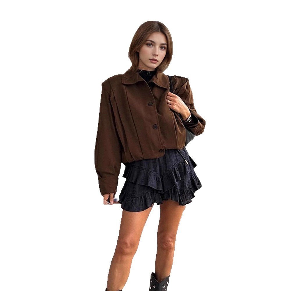 Ladies short boxy jacket with shoulder patches, boxy silhouette and buttoned front Chichicherry - Chichicherry