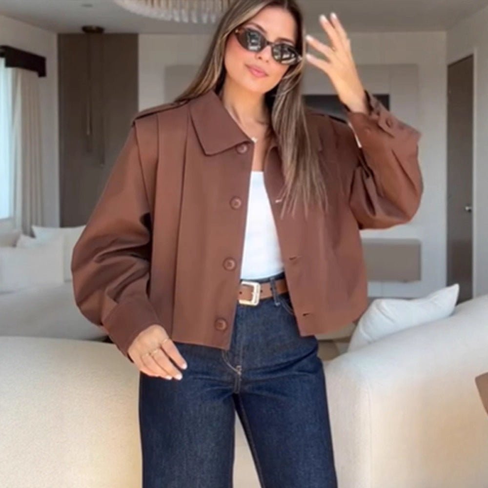 Ladies short boxy jacket with shoulder patches, boxy silhouette and buttoned front Chichicherry - Chichicherry