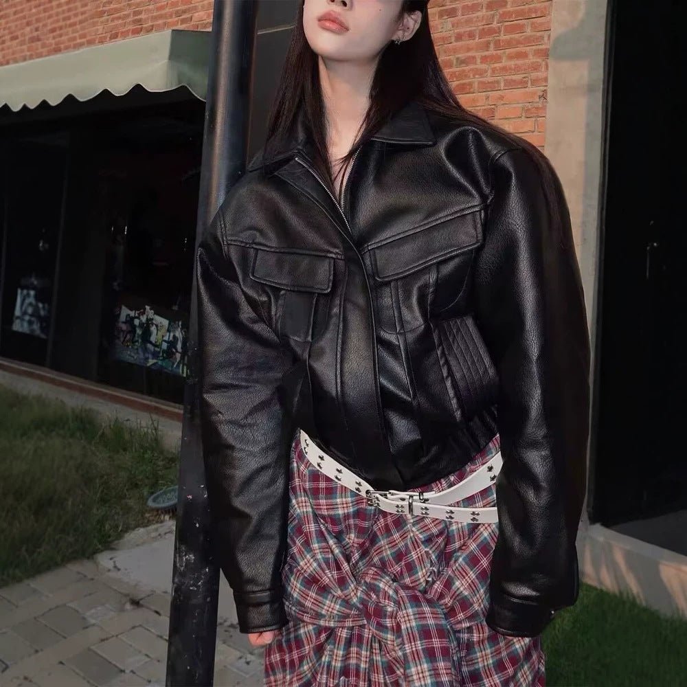 Ladies short-cut faux leather jacket in boxy cut with voluminous balloon sleeves Chichicherry - Chichicherry