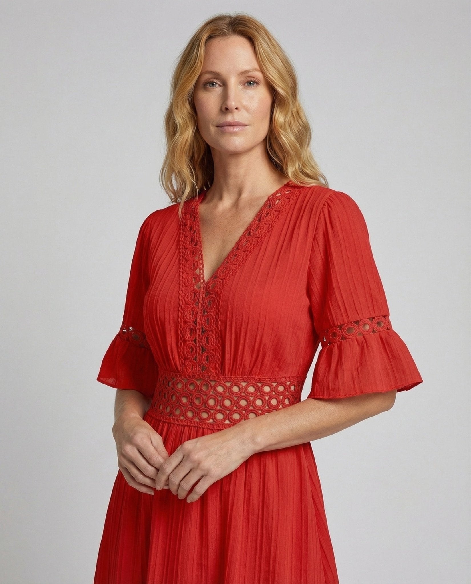 Ladies Short Dress Pleated V Neck Lace - Chichicherry
