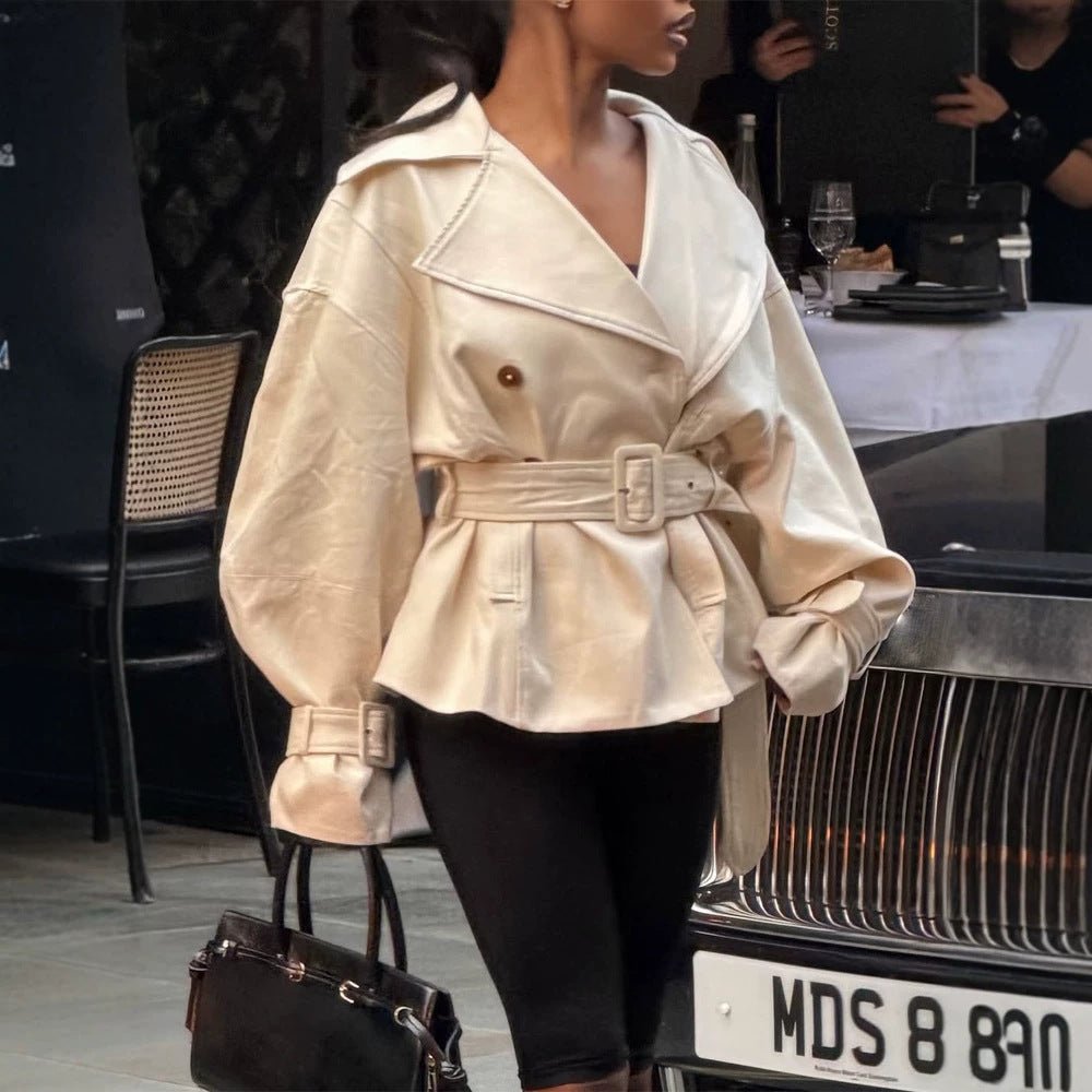 Ladies short trench coat with tailored belt, wide lapels and boxy silhouette Chichicherry - Chichicherry
