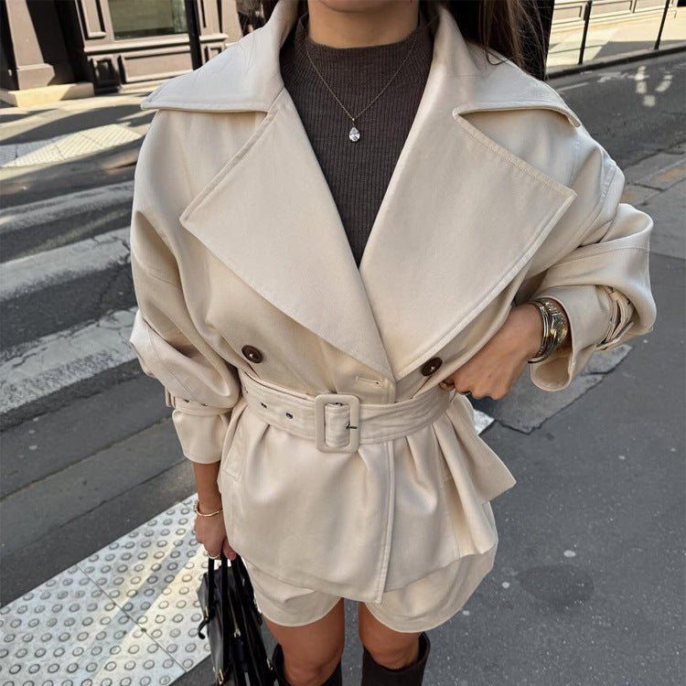 Ladies short trench coat with tailored belt, wide lapels and boxy silhouette Chichicherry - Chichicherry
