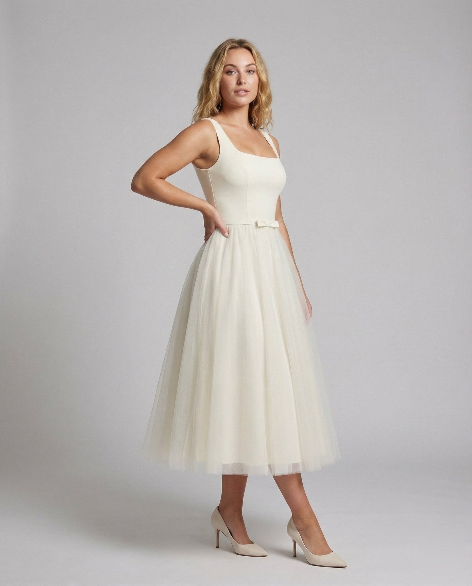 Ladies' Strap Evening Dress with Tulle Skirt - Chichicherry