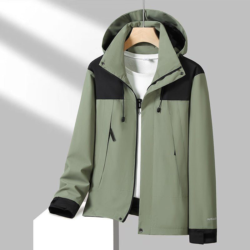 Men's Lightweight Softshell Jacket with Contrast Shoulder, Adjustable Hood and Water-Repellent Membrane Chichicherry - Chichicherry