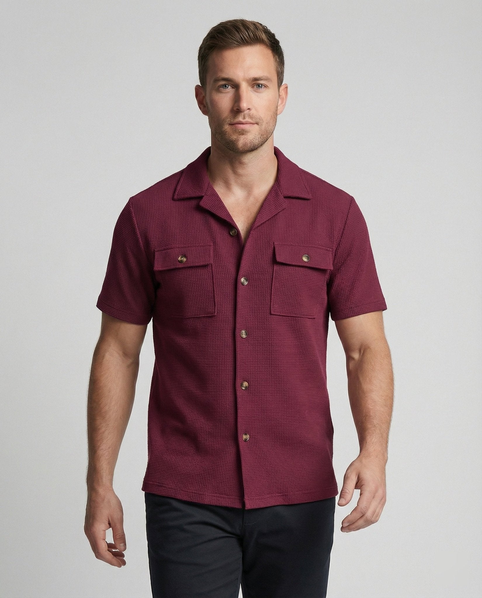 Men's short-sleeve shirt with chest pockets - Chichicherry