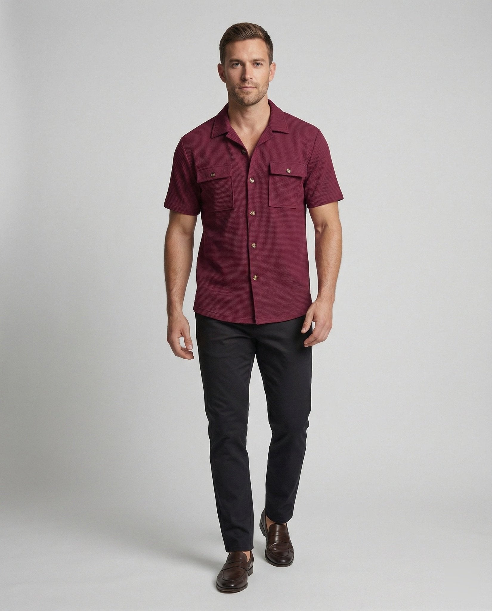 Men's short-sleeve shirt with chest pockets - Chichicherry