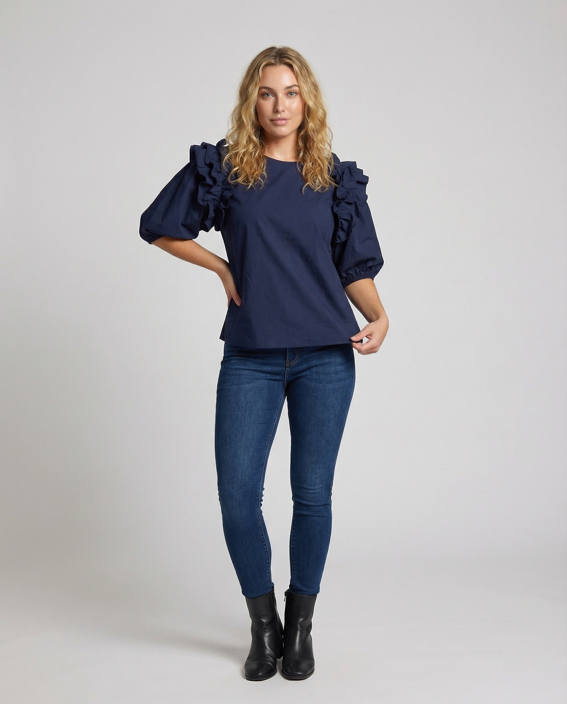 Product 15579281850698 - full_body_front