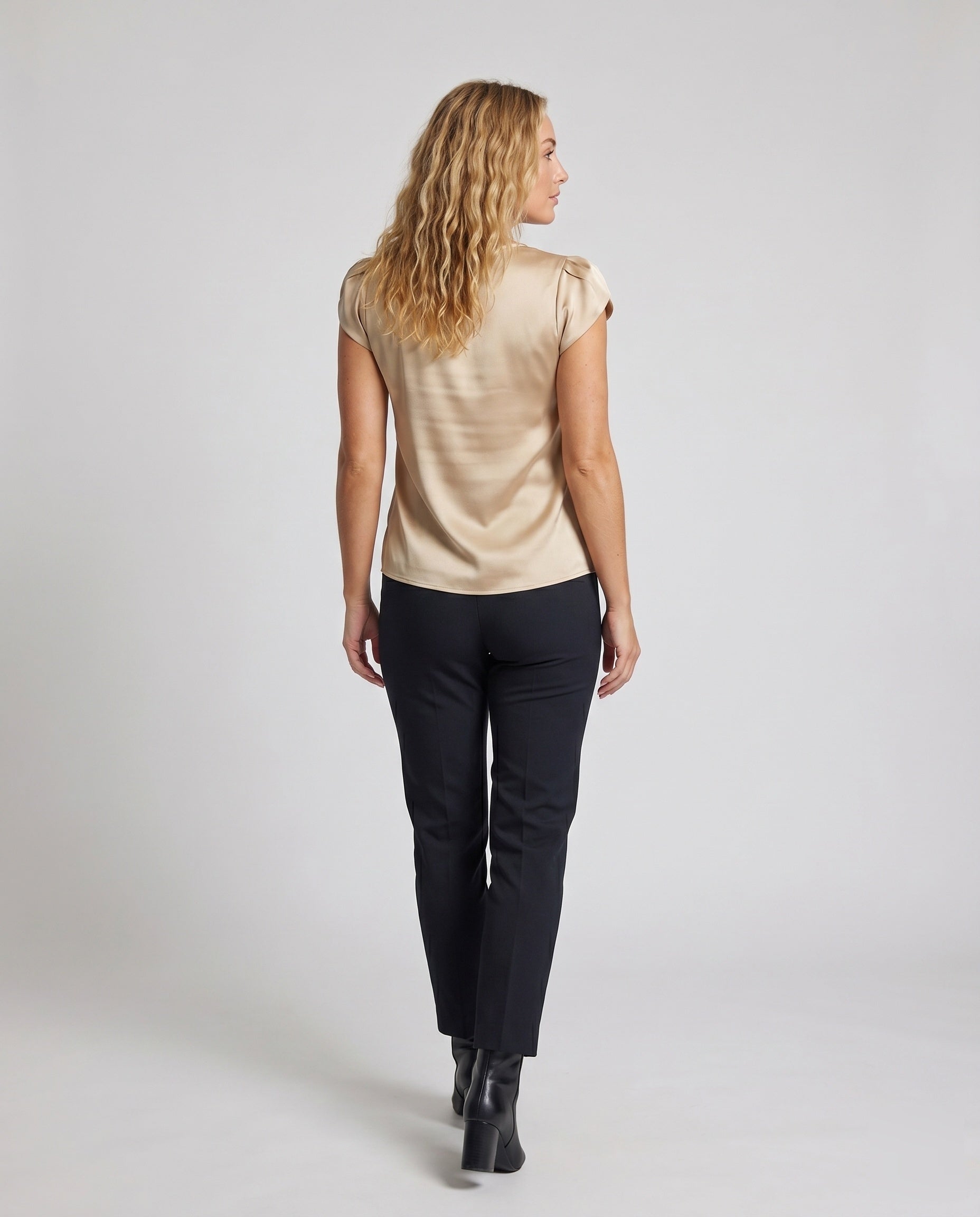 Product 15606903832906 - back_view