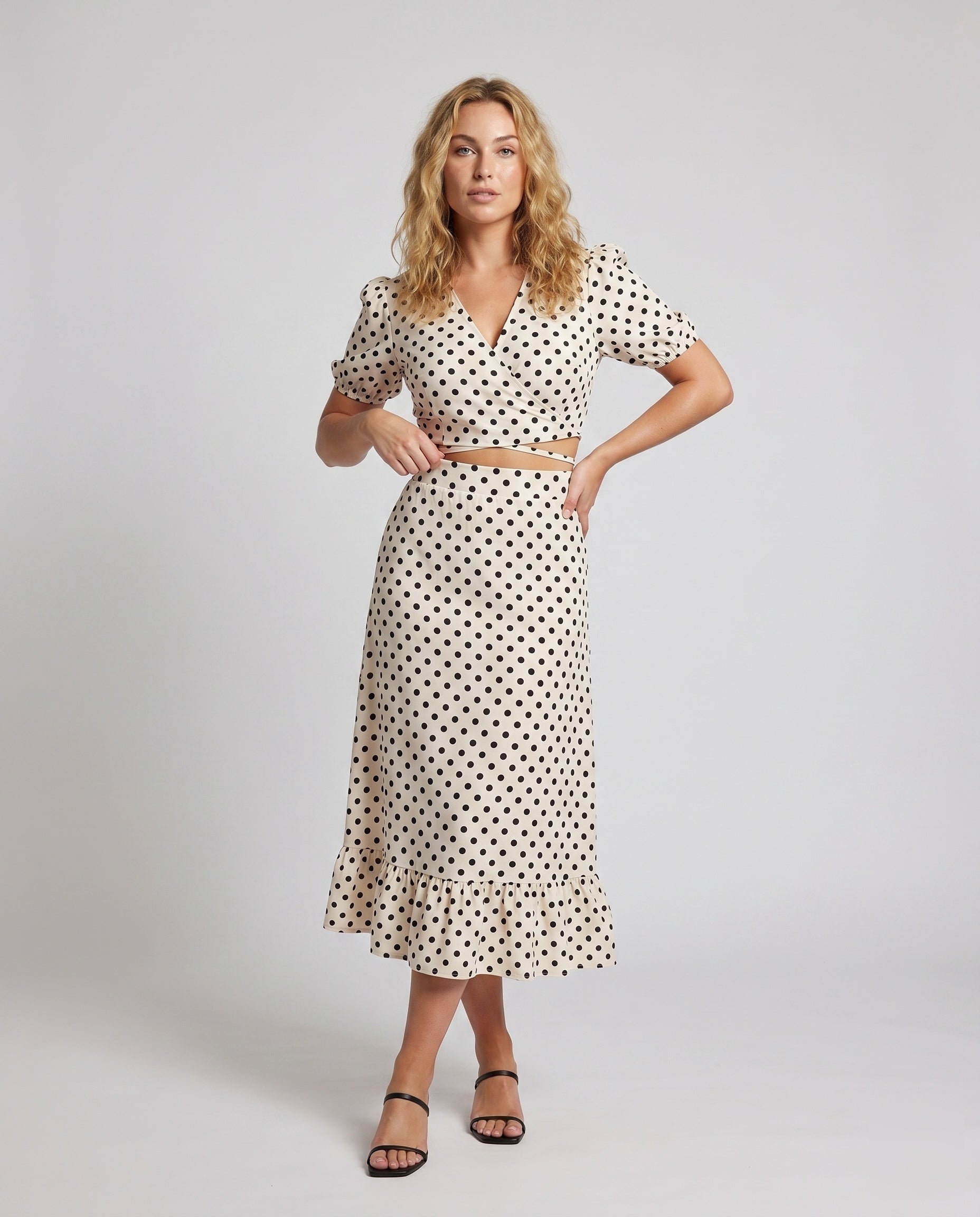 Product 15627273404746 - full_body_front