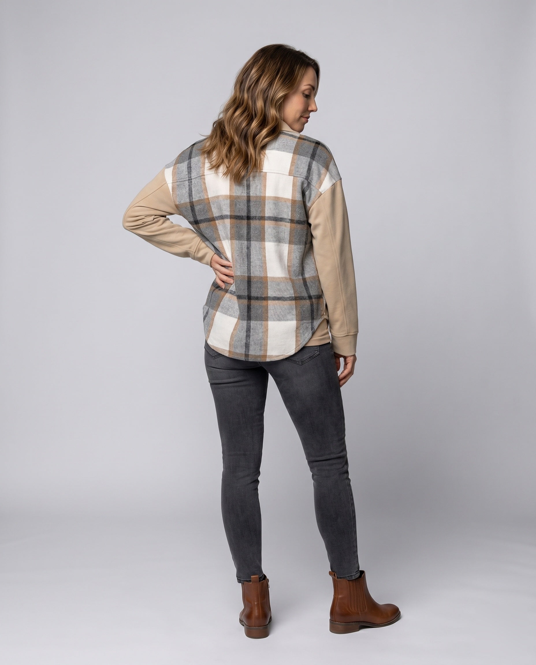 Product 15634932236618 - back_view