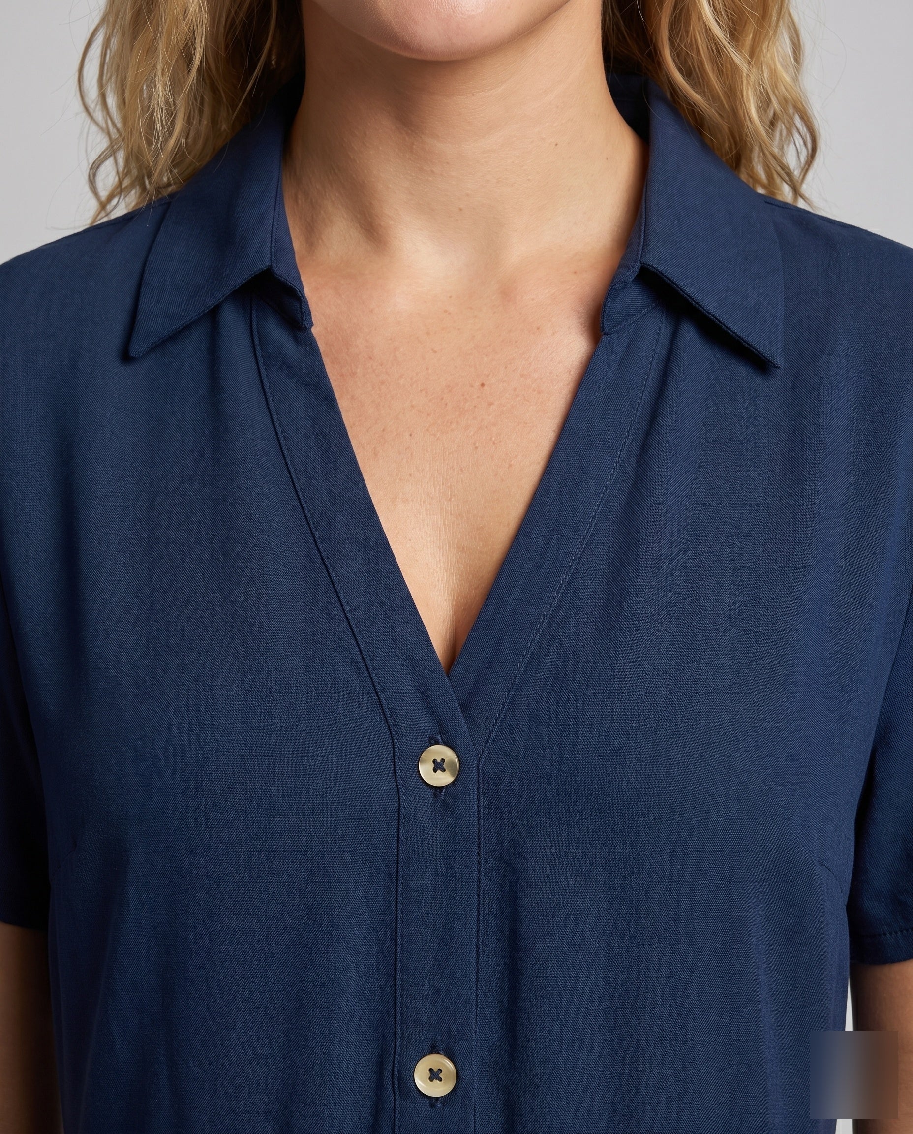Product 15636281590090 - close_up_detail