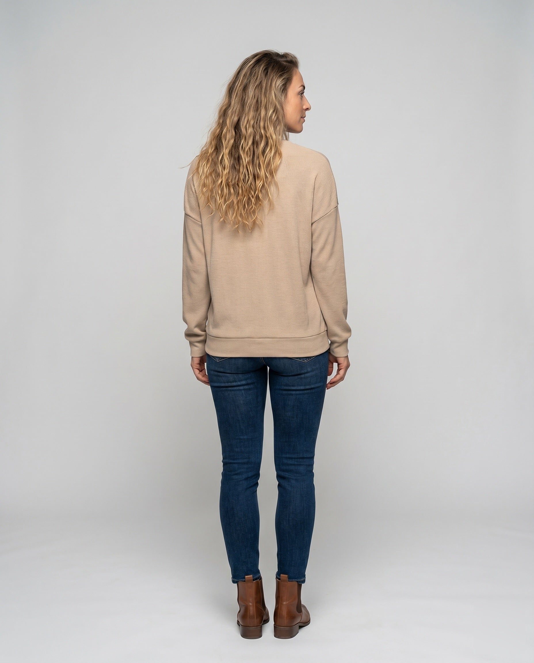 Product 15636299317578 - back_view