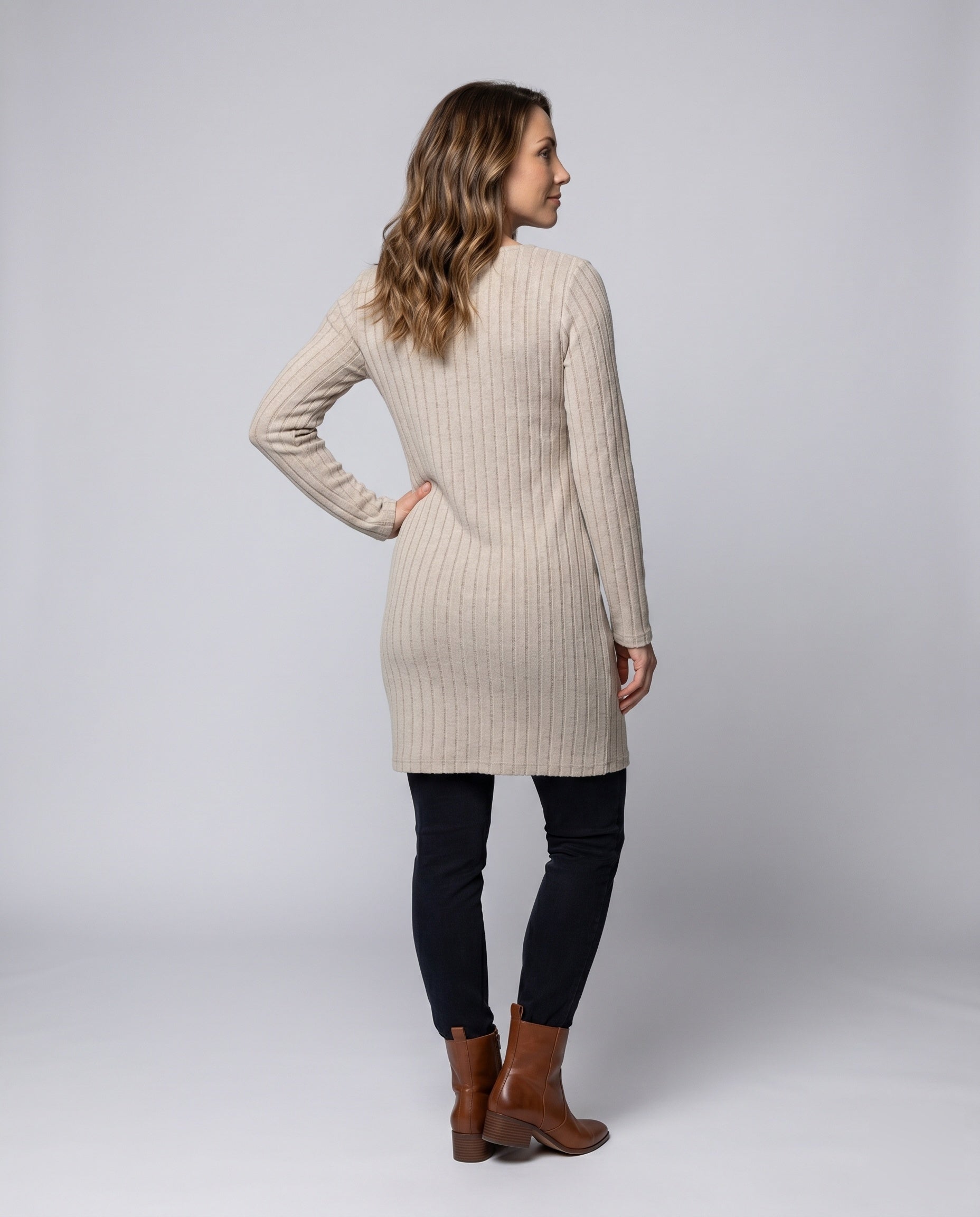 Product 15636312162634 - back_view