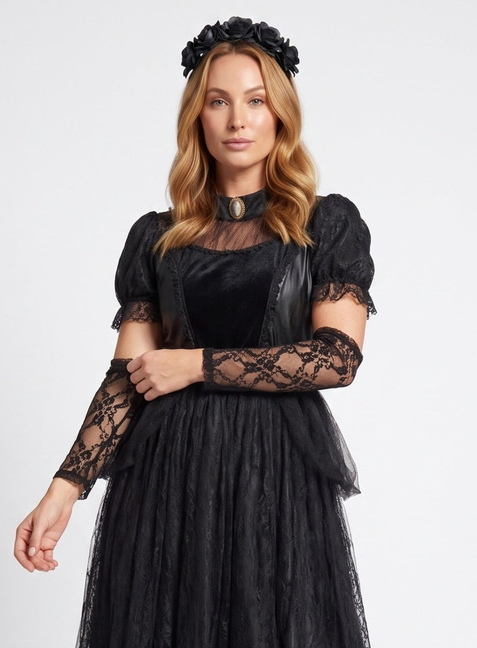 Women Elegant Gothic Dress with Lace and Tulle Accents Chichicherry