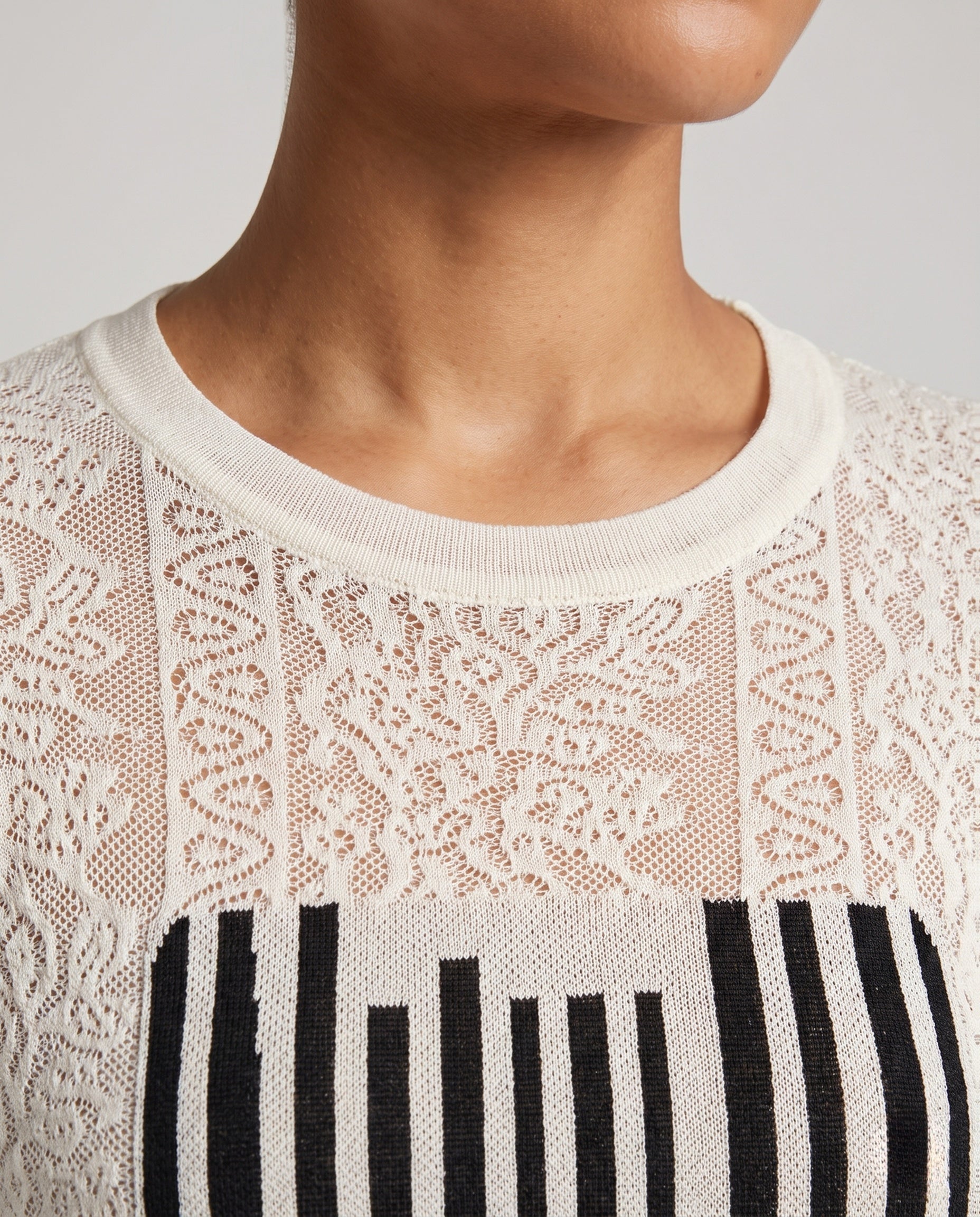 Product 16033033716042 - close_up_detail