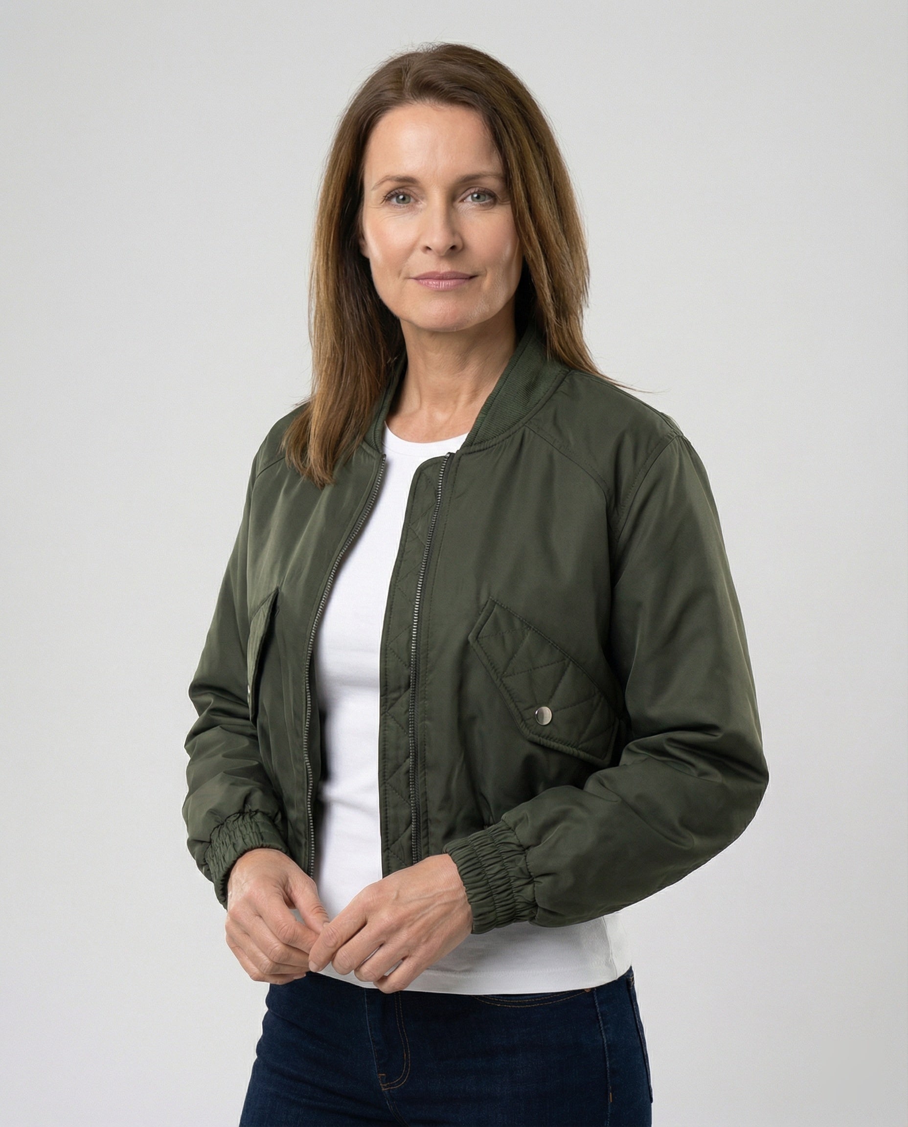 Women's bomber jacket with high cuffs