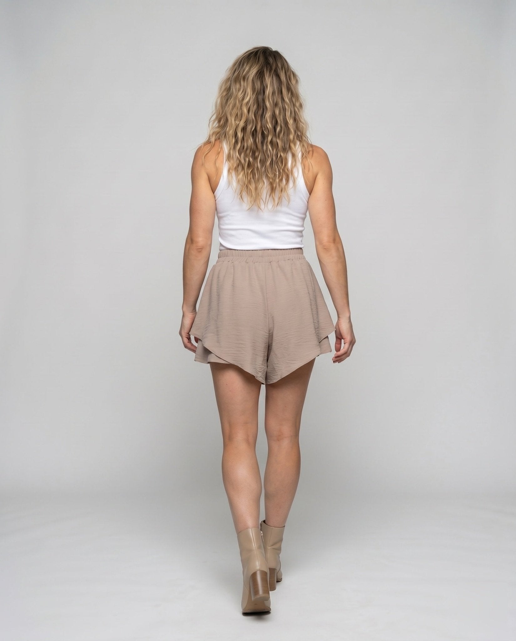 Women airy ruffle shorts with elastic waistband and flowing cut - Chichicherry
