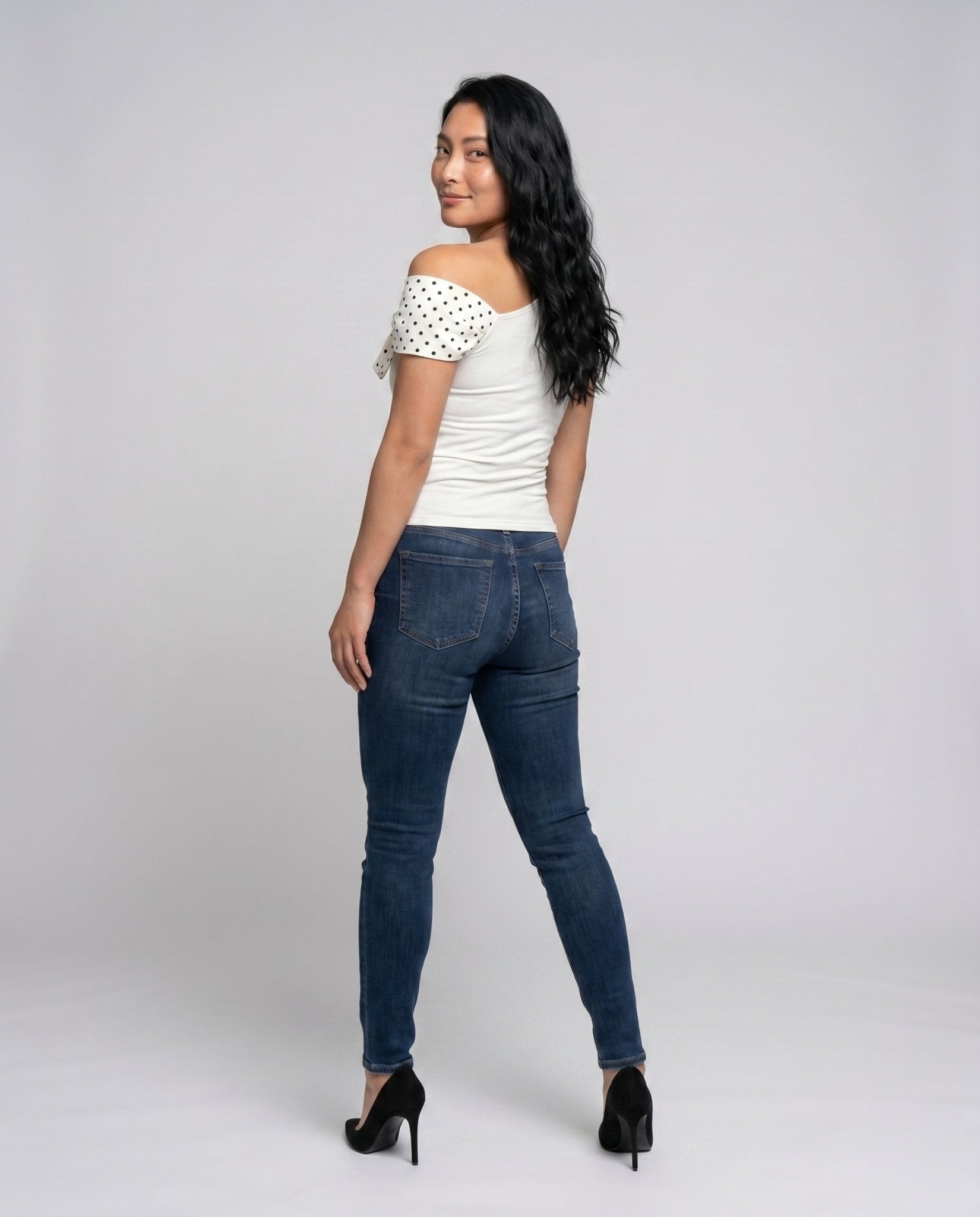 Women asymmetrical shirt with playful bow detail - Chichicherry