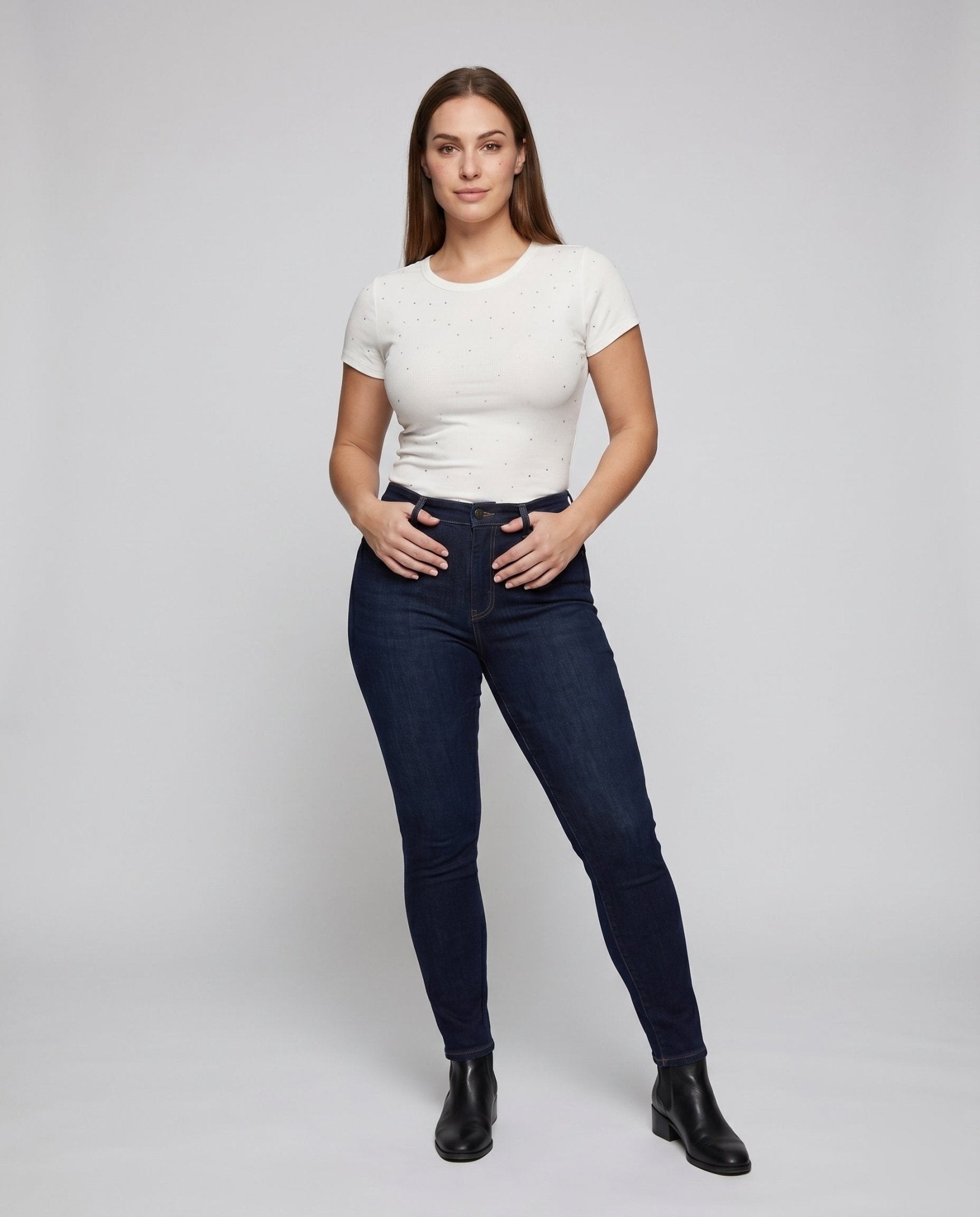 Women Glittering T-Shirt with fine rib design - Chichicherry