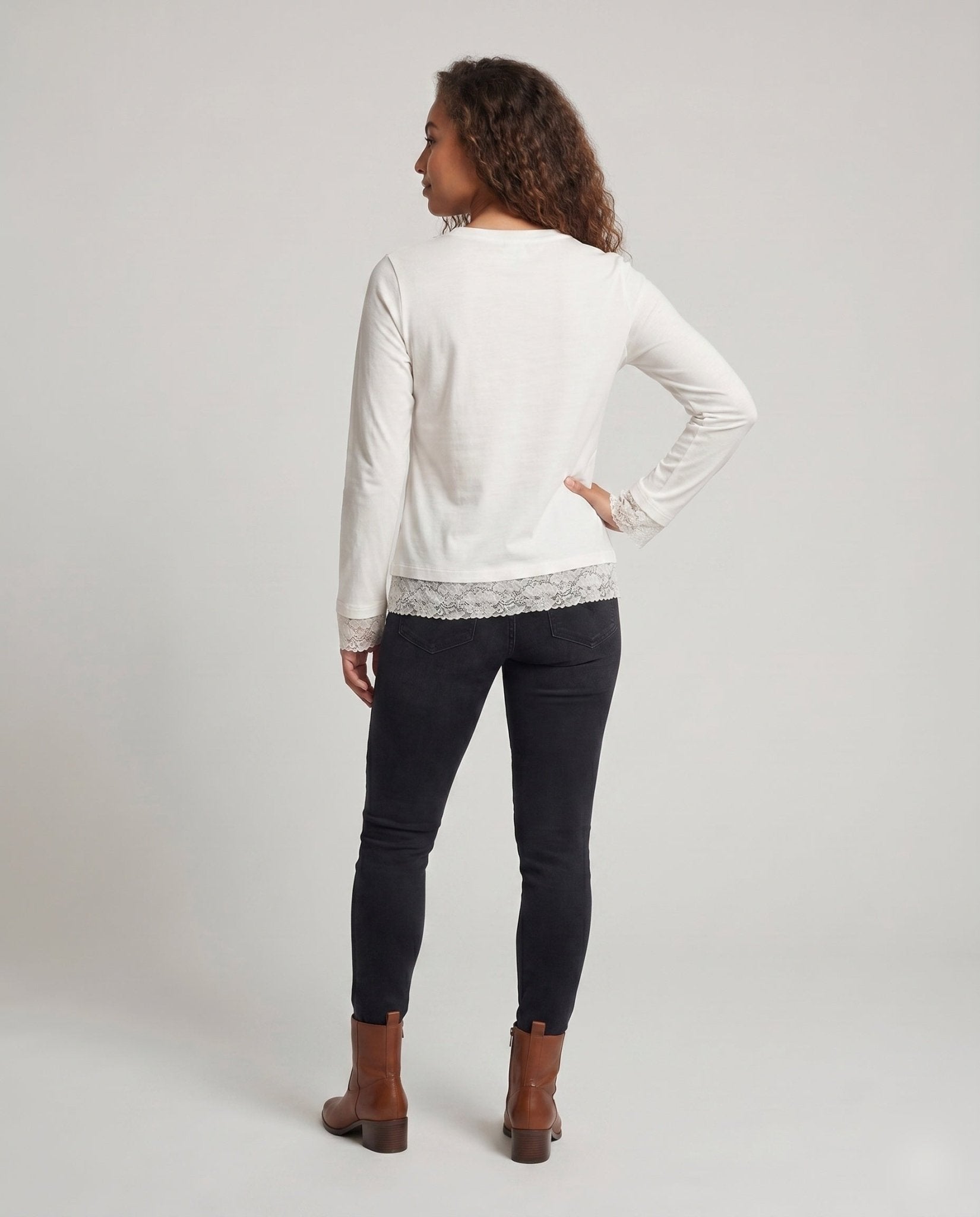 Women long sleeve shirt with playful animal motif and lace border - Chichicherry