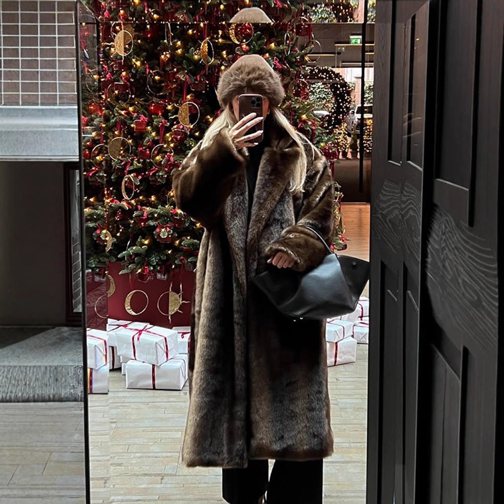 Women Luxurious Long Faux Fur Coat with Oversized Cut and Warming Lining Chichicherry - Chichicherry