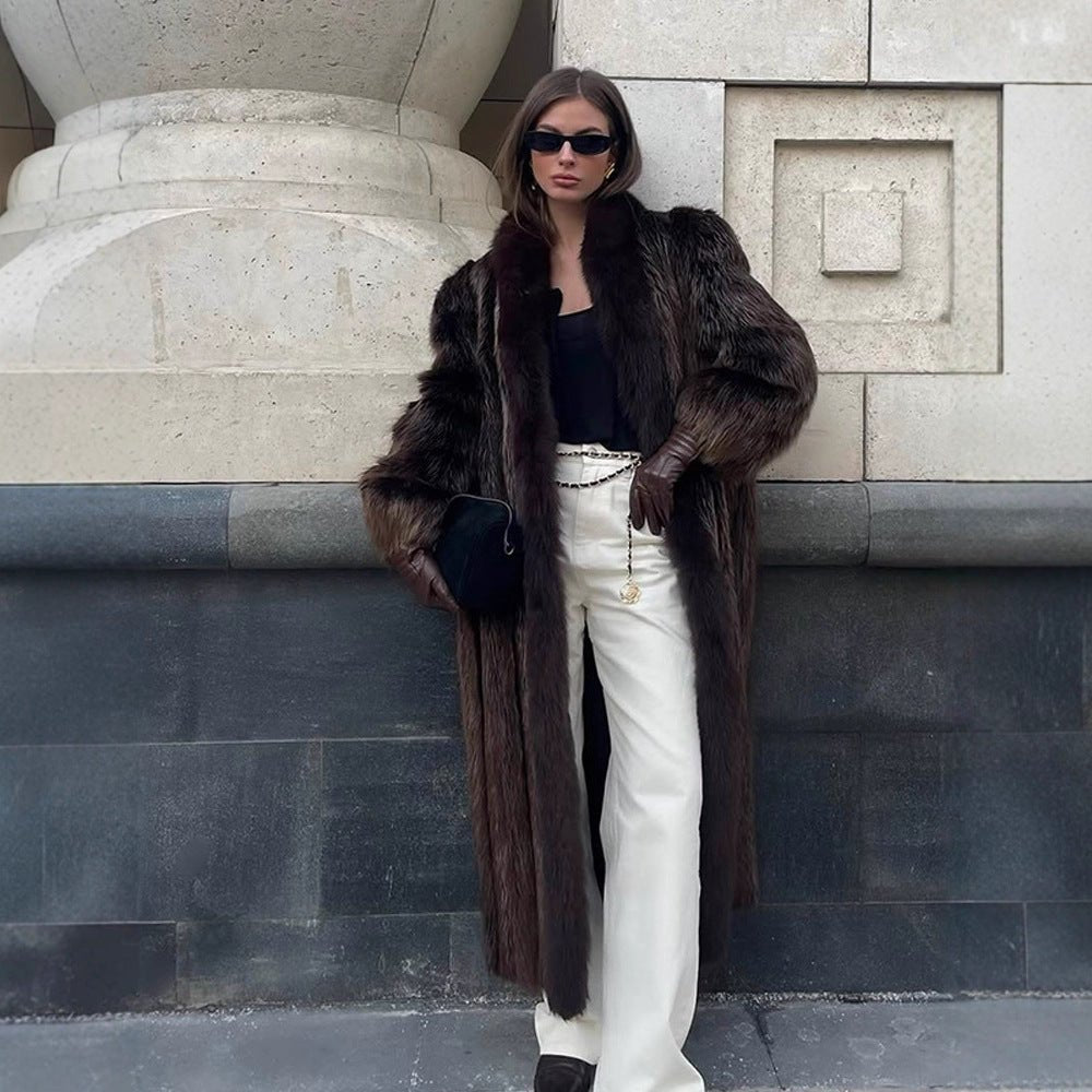 Women Luxurious Long Fur Coat with Wide Collar and Voluminous Sleeves Chichicherry - Chichicherry
