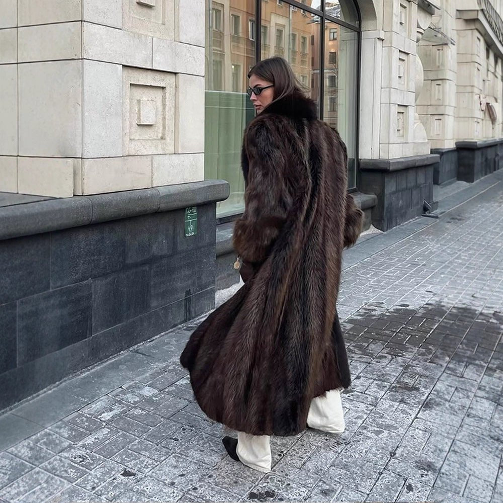 Women Luxurious Long Fur Coat with Wide Collar and Voluminous Sleeves Chichicherry - Chichicherry