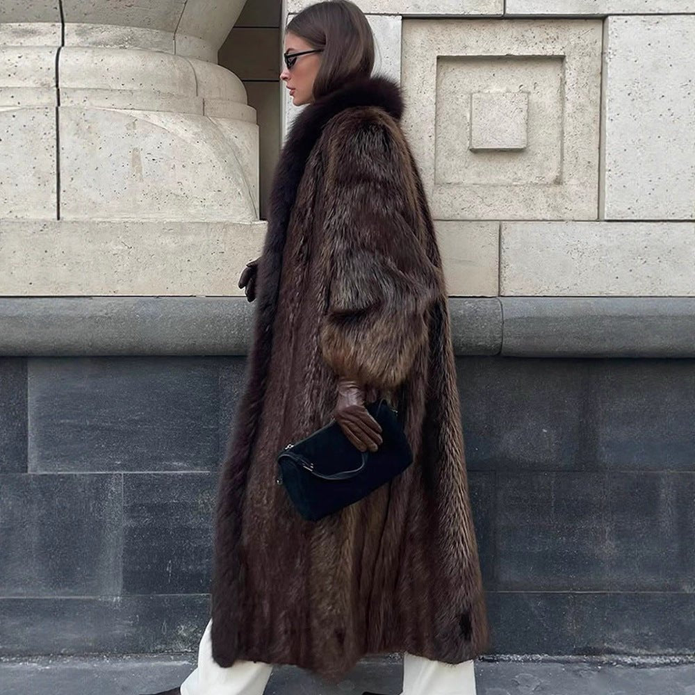 Women Luxurious Long Fur Coat with Wide Collar and Voluminous Sleeves Chichicherry - Chichicherry
