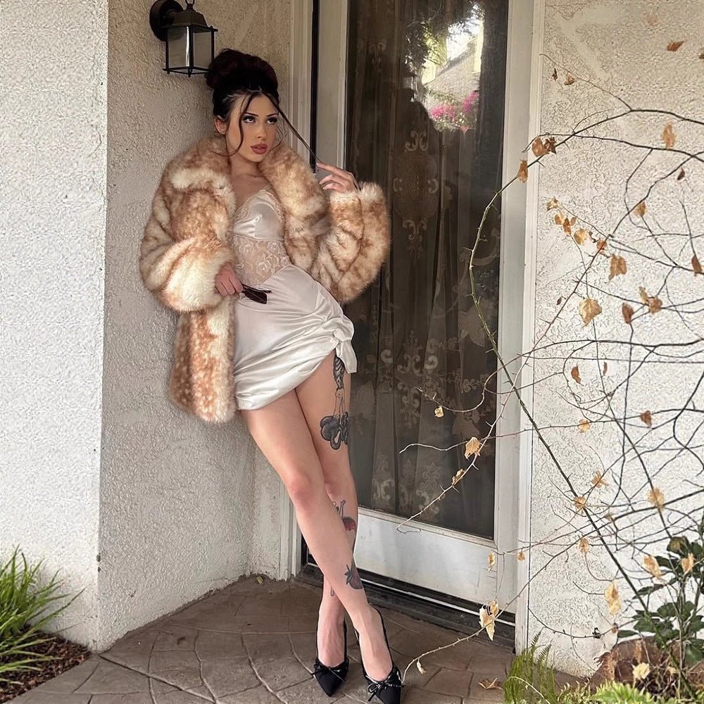 Women Mid-length plush faux fur coat with voluminous shawl collar and boxy silhouette Chichicherry - Chichicherry