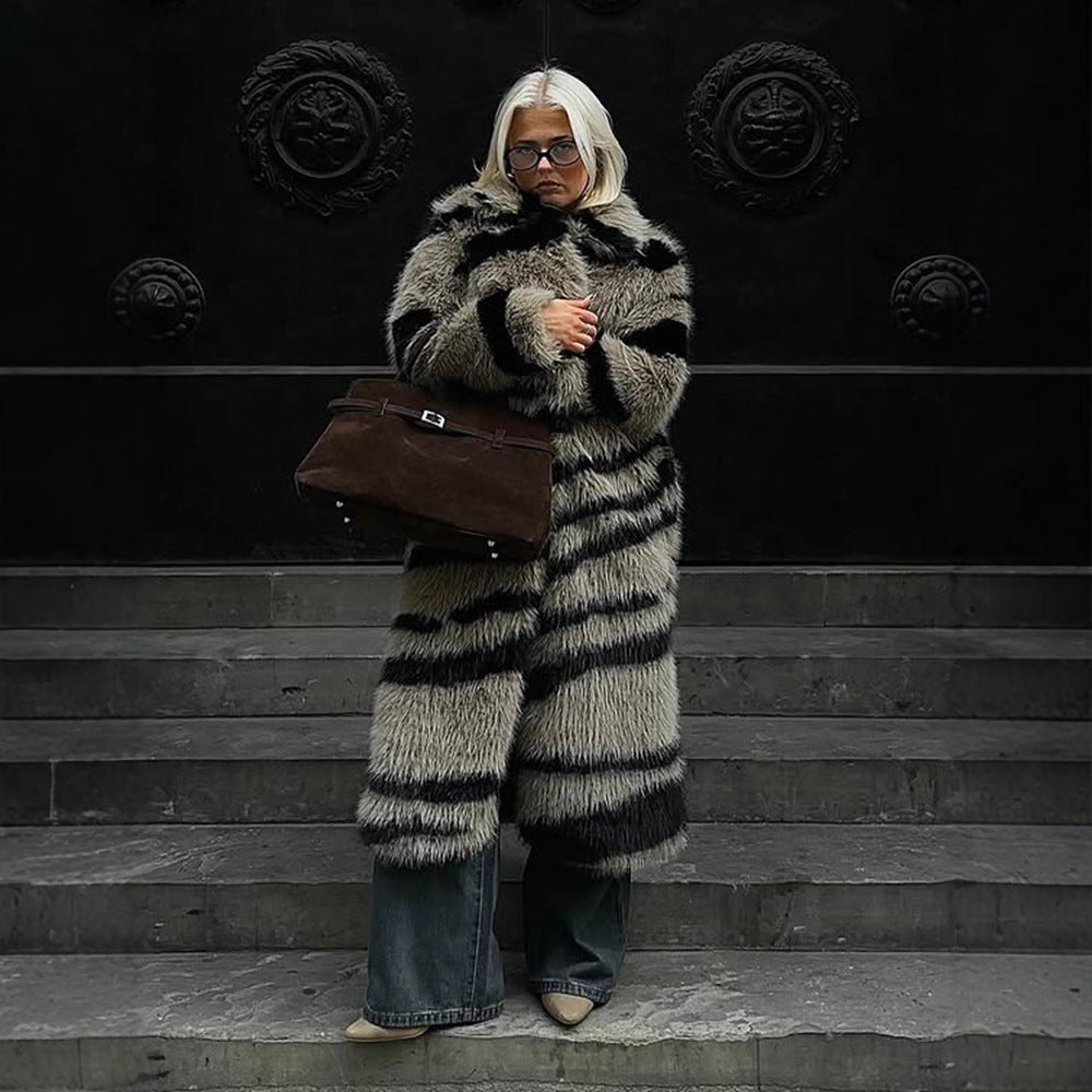 Women Oversize Faux Fur Coat with Striped Maxi Cut Chichicherry - Chichicherry