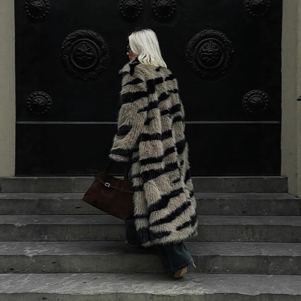 Women Oversize Faux Fur Coat with Striped Maxi Cut Chichicherry - Chichicherry