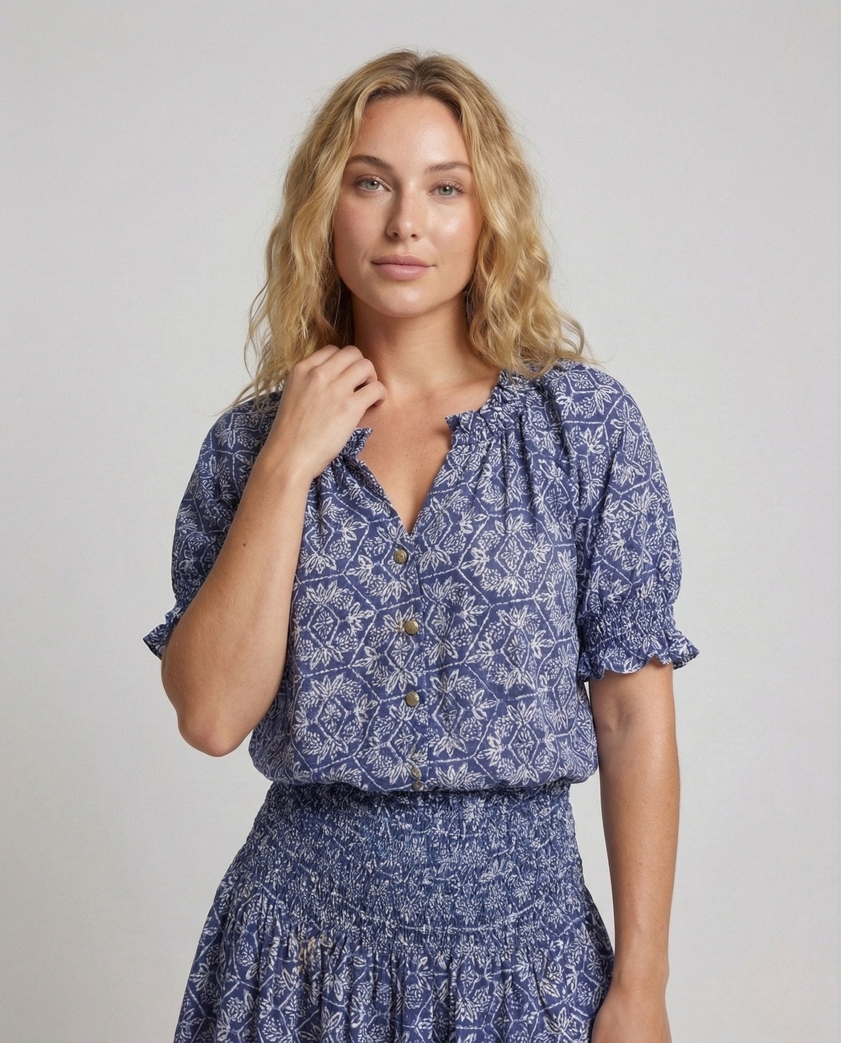 Women Shirt Dress Ruffle Hem Elastic Waistband - Chichicherry