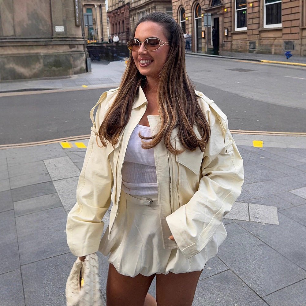 Women Short Boxy Cargo Jacket made of Cotton Blend with Oversized Flap Pockets Chichicherry - Chichicherry