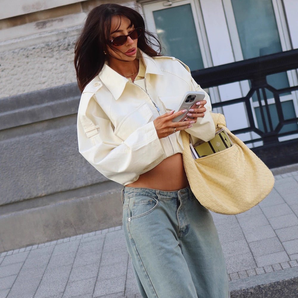 Women Short Boxy Cargo Jacket made of Cotton Blend with Oversized Flap Pockets Chichicherry - Chichicherry