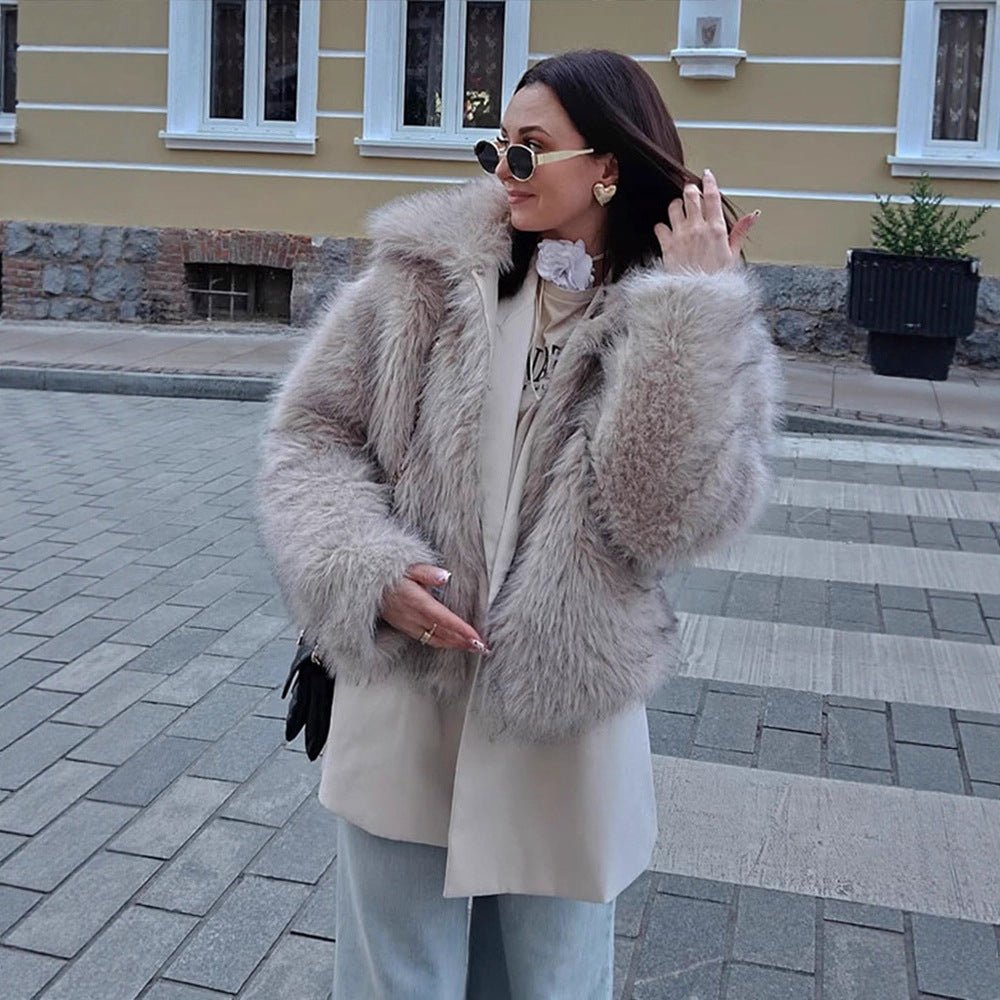 Women Short Boxy Jacket made of high-pile faux fur with high shawl collar Chichicherry - Chichicherry