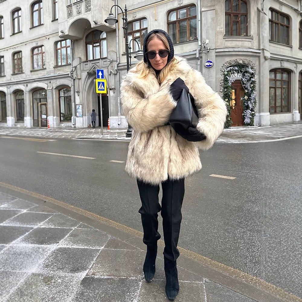 Women short coat made of faux fur with waist belt and voluminous shawl collar Chichicherry - Chichicherry