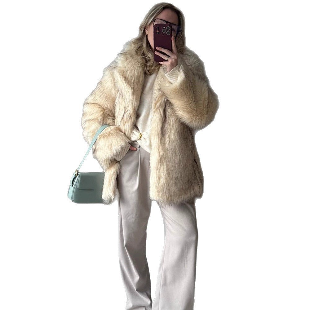 Women short coat made of faux fur with waist belt and voluminous shawl collar Chichicherry - Chichicherry