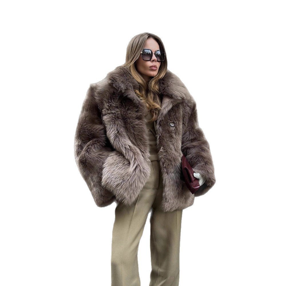 Women short coat made of luxurious faux fur with voluminous shawl collar and boxy silhouette Chichicherry - Chichicherry