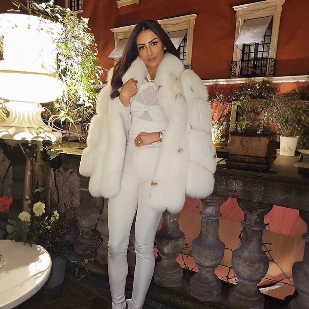 Women Short Cut Faux Fur Coat with Voluminous Teddy Effect Chichicherry - Chichicherry