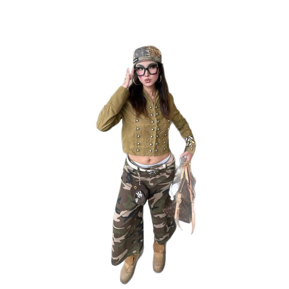 Women short-cut military-inspired cargo jacket with decorative button placket Chichicherry - Chichicherry